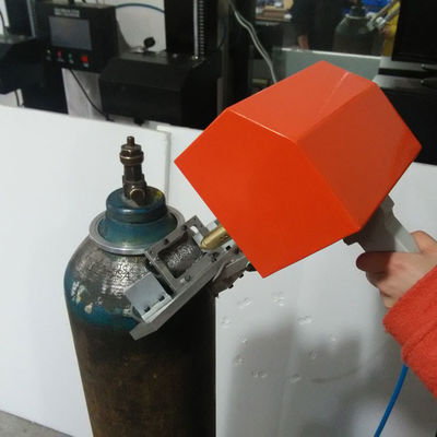 Chine L'OIN pneumatique de nombre de date de machine d'inscription de panne de point de bouteille de cylindre de gaz délivrent un certificat fournisseur